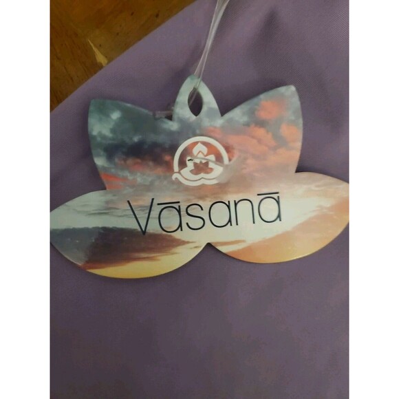 Vasana Orchid Purple Stretch Ruffled Hem High Waisted Pull-On Shorts Size XL NWT - Picture 3 of 7